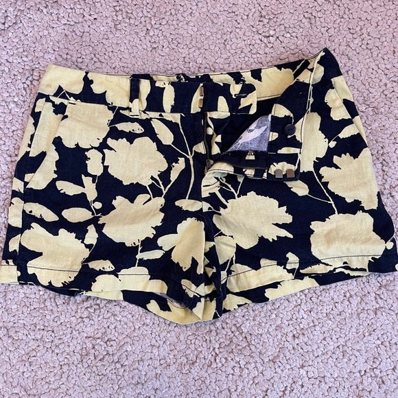 LOFT Floral Linen Women's Shorts - Picture 3 of 6
